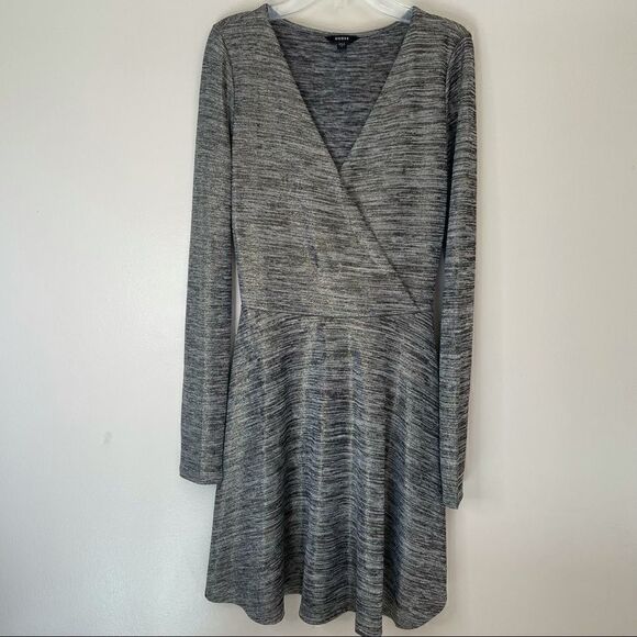 Guess | Small| Dress| Fit and flow - Picture 1 of 15